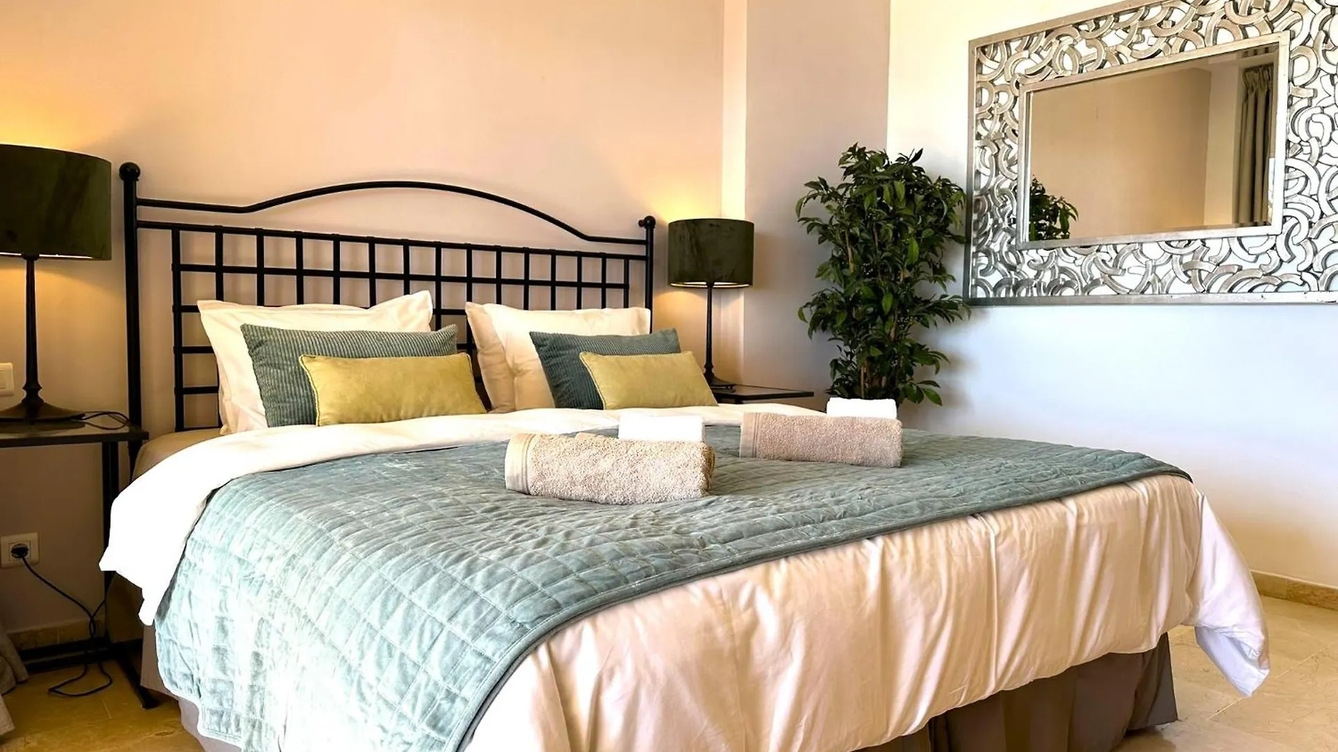 Apartments Bermuda Beach Эстепона