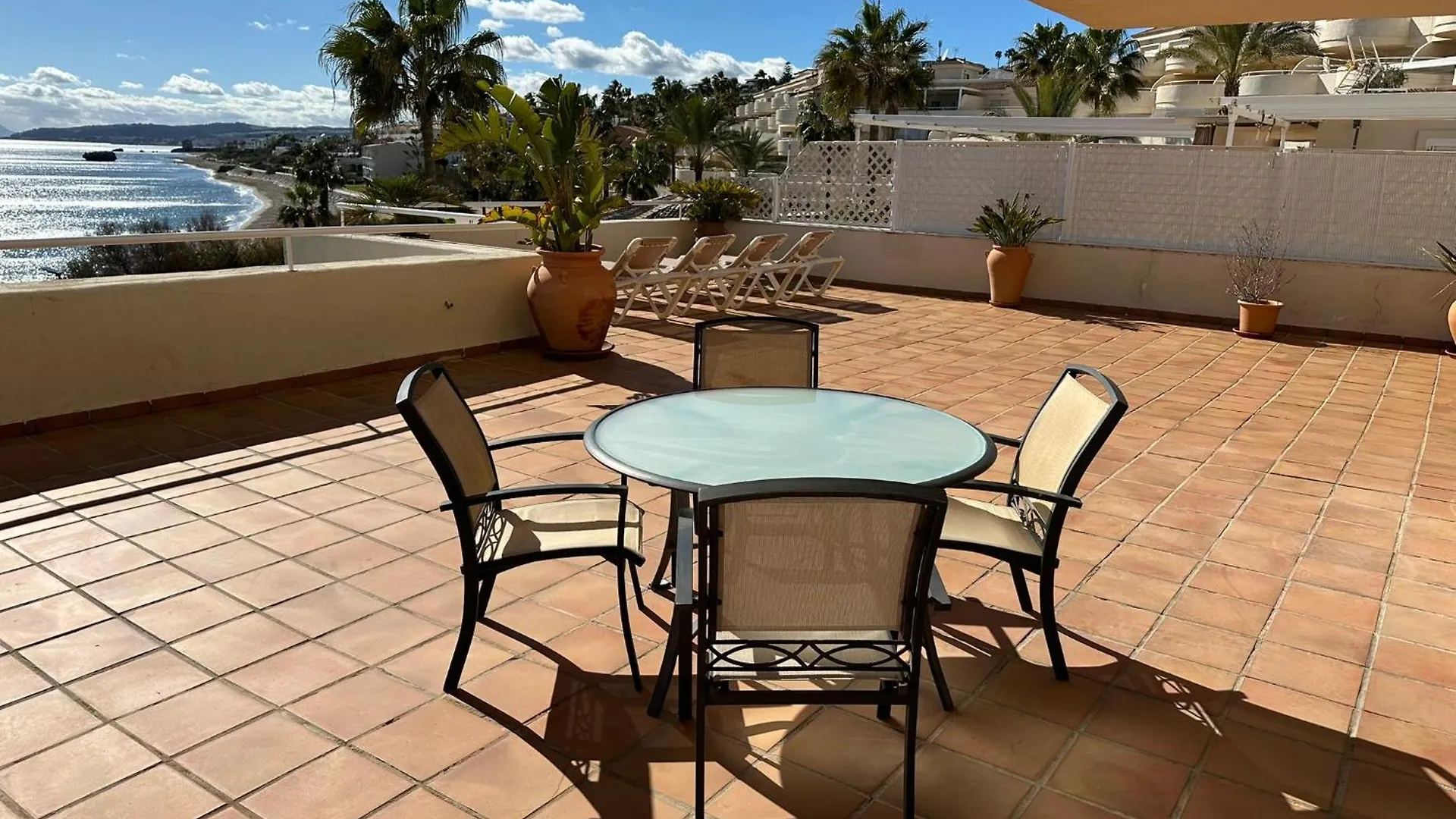 Apartments Bermuda Beach Estepona 0*,