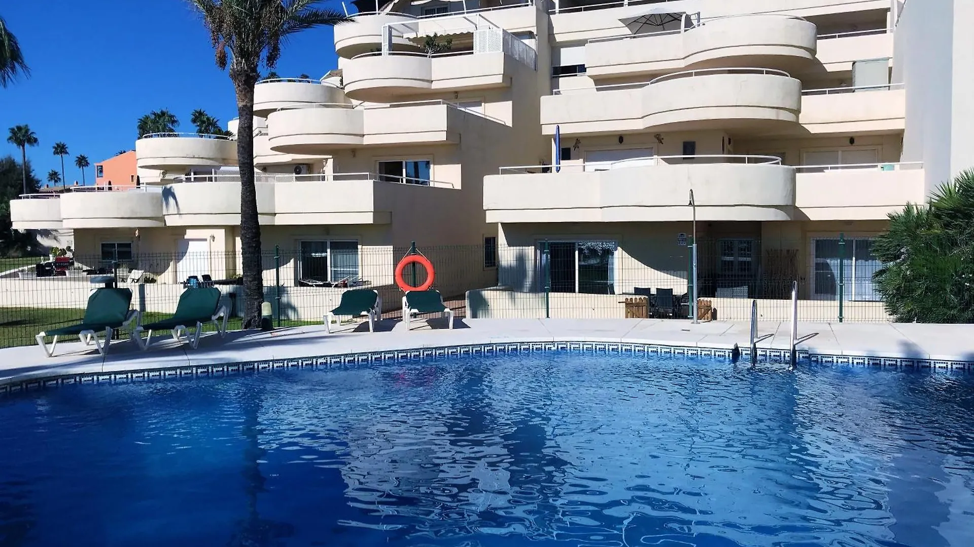 Apartments Bermuda Beach Эстепона