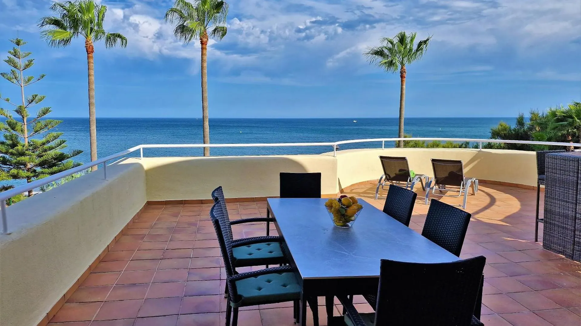 Apartments Bermuda Beach Estepona